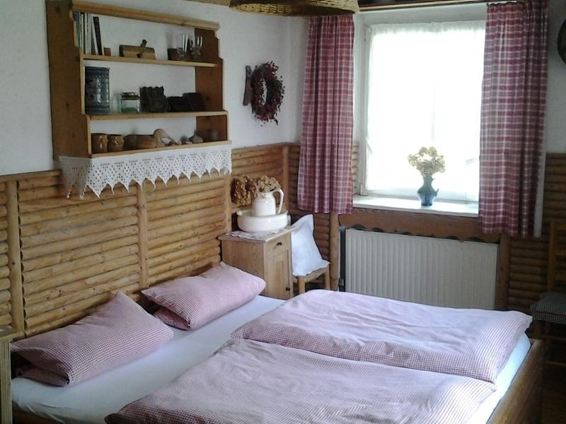 Gastehaus Zum Alten Schulhaus Hotel Miltenberg Kamer foto