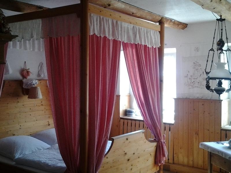 Gastehaus Zum Alten Schulhaus Hotel Miltenberg Kamer foto
