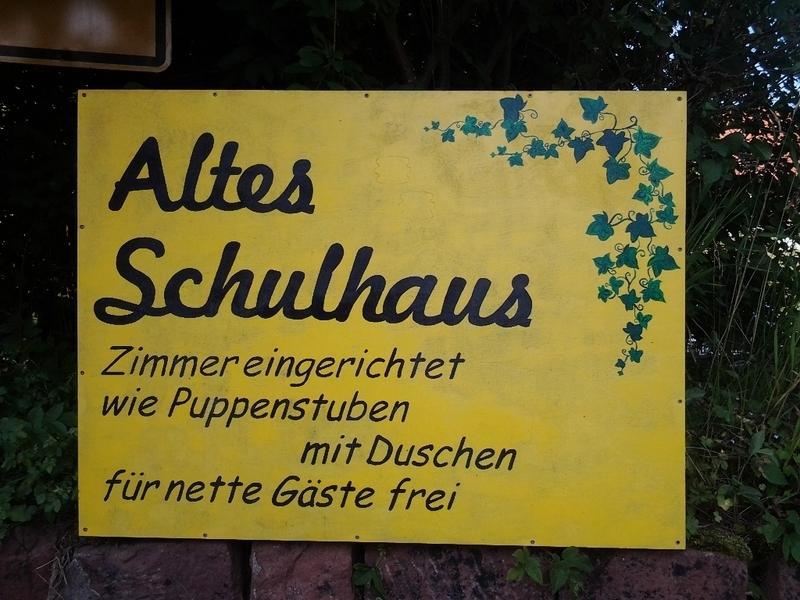 Gastehaus Zum Alten Schulhaus Hotel Miltenberg Kamer foto